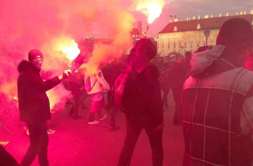 Germany protests: Police broke up crowd demanding tougher controls
